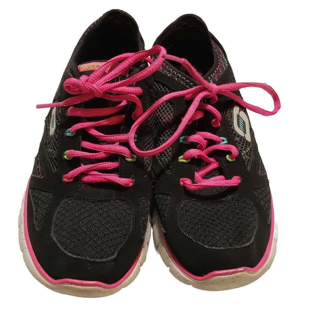 Sketchers relaxed fit, memory foam, ‎ size 3.5 Pre-owned, Sneakers Tennis Shoes